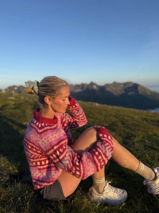 Hanami Pullover by Ingrid Raadim x HOY IR 02-05D