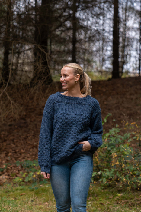 Delta Pullover