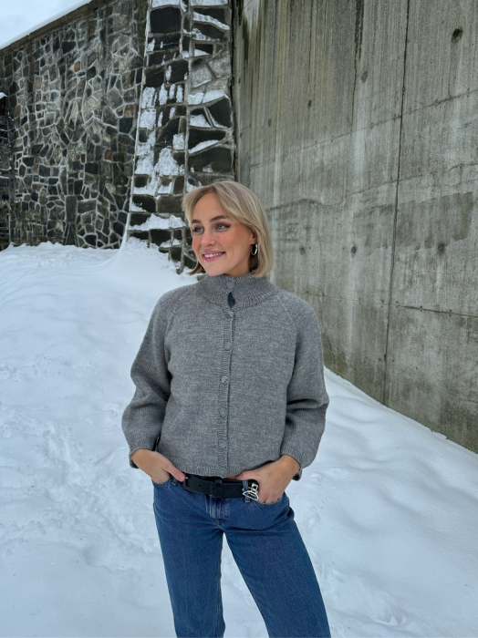 Nøkken Cardigan ØK 06-09 Øyunn Krogh
