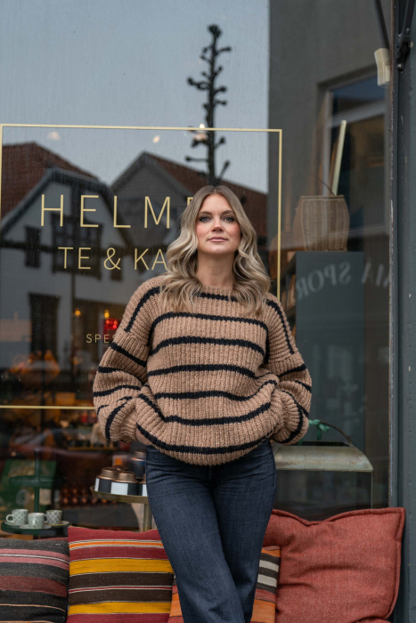 Serena Genser Karamell/Svart