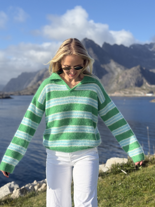 Hvaler Pullover by Ingrid Raadim x HOY IR IR 06-02A (Tynn Kidsilk Erle)