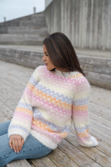 Colorpop Pullover