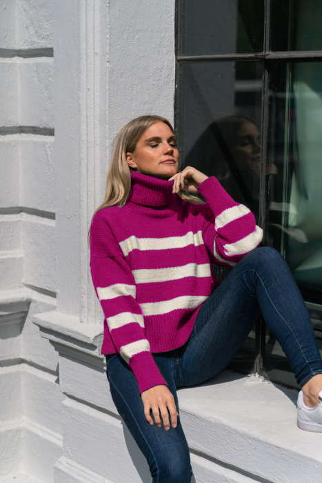Minnie Genser Pink