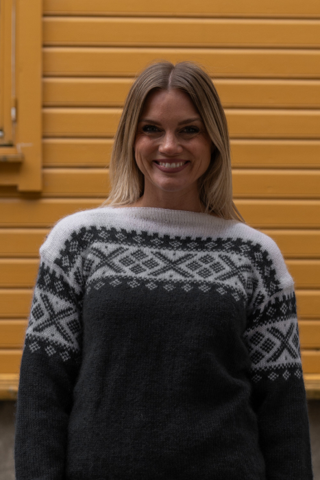 Innerdal Genser Mørk Grå