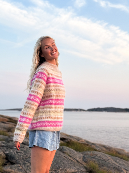 Hanami Genser by Ingrid Raadim X HOY IR 02-56